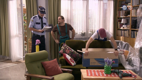 Susedia.S09.E02.1080p.WEB DL.AAC2.0.H.264 RgN.mkv snapshot 12.27 [2025.08.17 18.18.36].jpg