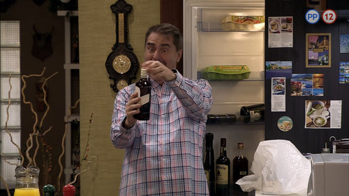 Susedia.S06.E01.1080p.WEB DL.AAC2.0.H.264 RgN.mkv snapshot 05.33 [2025.08.17 16.53.25]