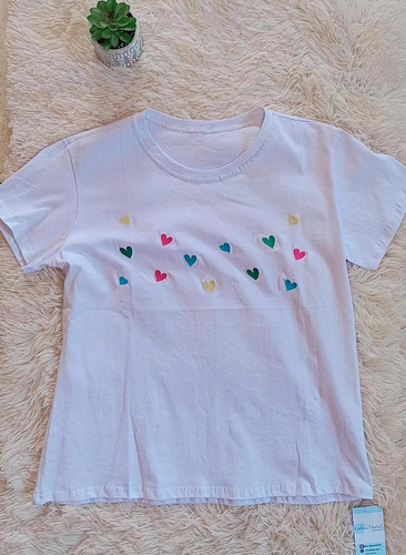 0157-03-07 / T-SHIRT CORAÇÃO  BRANCO.jpg