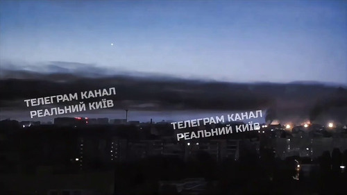 B12DkW3JtKuP5Xro.jpg