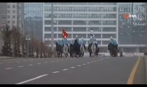 32sXr urivUZTYQ .jpg
