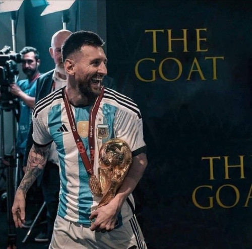 GtsQgOIXAAA2 Xc.jpg