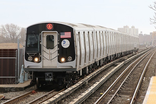 800px MTA NYC Subway A train arriving at Broad Channel.jpg