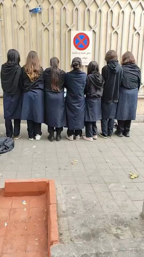 1s3r2H37YEaebge3.jpg