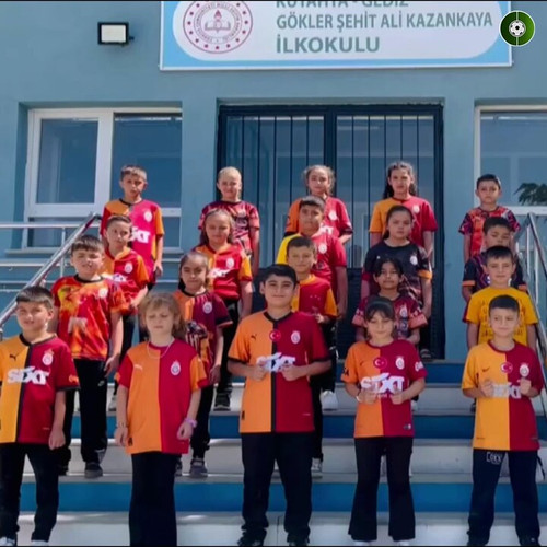 38hA6iPIDZEZhXg3.jpg