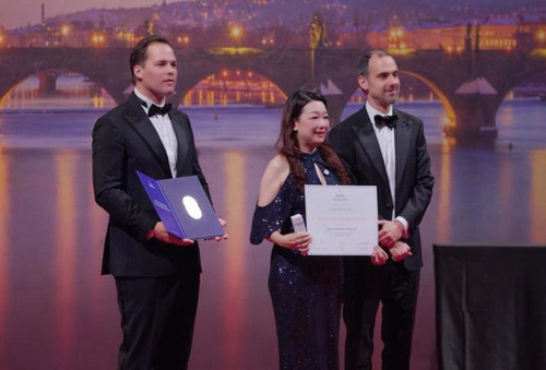 ZHONG FU Biotech’s ‘Magic Hibiscus Repair Gel’ Wins Gold at 2025 European Cosmetics Awards