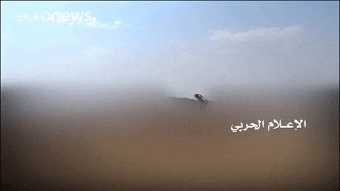 GtsyZ8QW4AA a2z.jpg