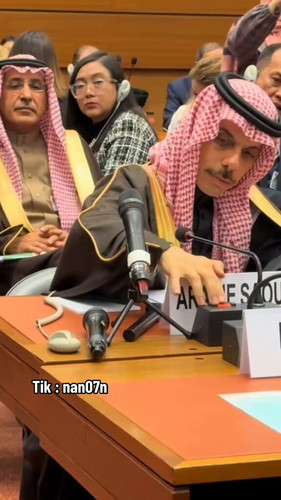 7Tna9l9YrNwqr0bn.jpg