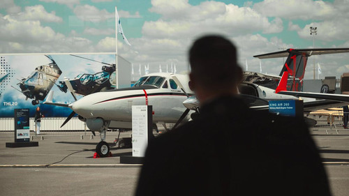 BDtQ8MppQuCEopjL.jpg