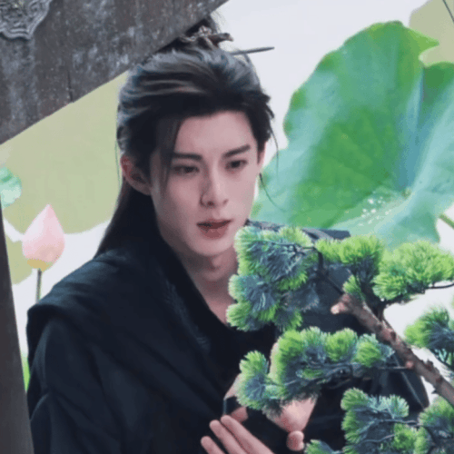 09DC76E2 2823 476B 81F4 618059A7C1C5.gif