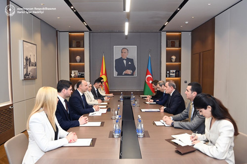 GtoqsZdbUAAngCm.jpg
