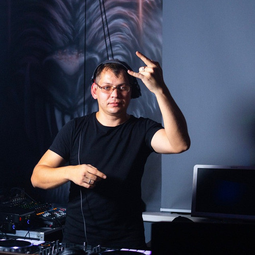 dj den1987ekb.jpg