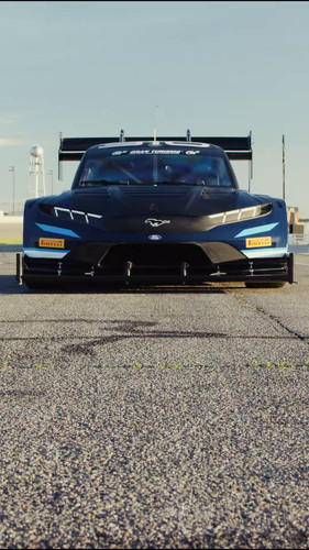 S 1RIpwGuXswfU5B.jpg