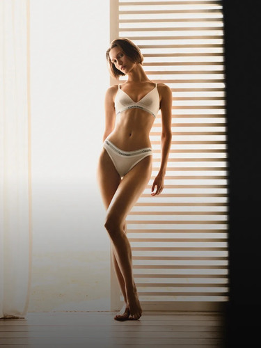 Calvin Klein Underwear Summer 2025 Campaign02.jpg