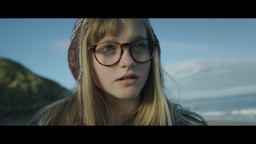 i.kill.giants.2017.1080p.bluray.dd5.1.hevc.x265.rmteam.mkv snapshot 00.59.12.487.png