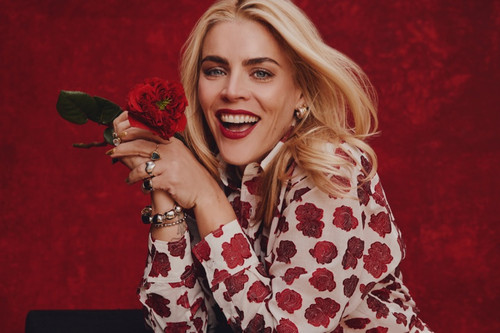 La DoubleJ Red 2025 Campaign03.jpg