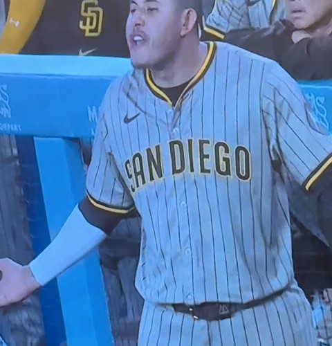 XoHxueE4bVZ pXRR.jpg