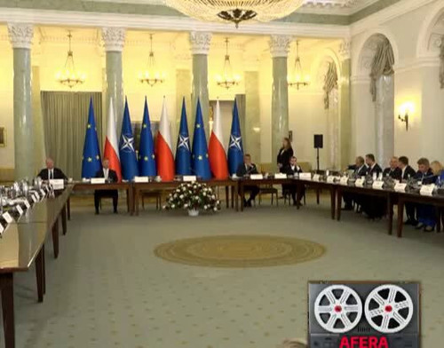 sFg qKGNMc1XhEPX.jpg