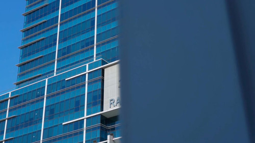 D3Qt3MgY2uA lQ S.jpg