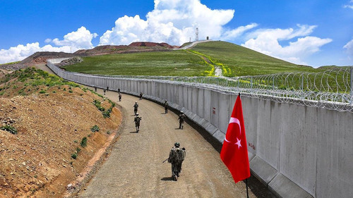 GtzNcHiWIAEQsoy.jpg