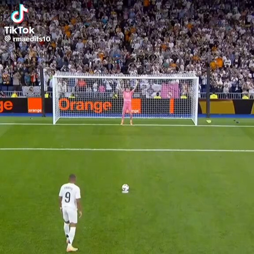 F Wn0WoVtFwLQYBk.jpg