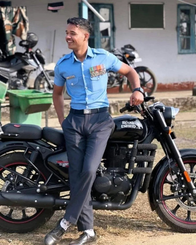 GtvTVRsWwAEy cR.jpg