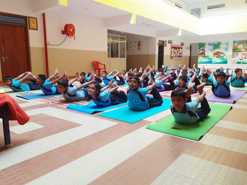 yoga9 1536x1152 1 1024x768.jpg