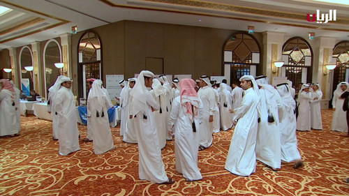 N IzyynyPoV9z9ce.jpg