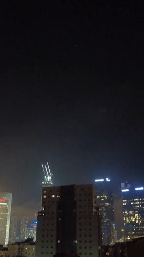 lLR9mUcGI NsGMvx.jpg