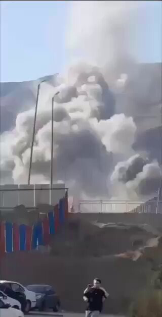 DI24n UmKA7JVtqW.jpg