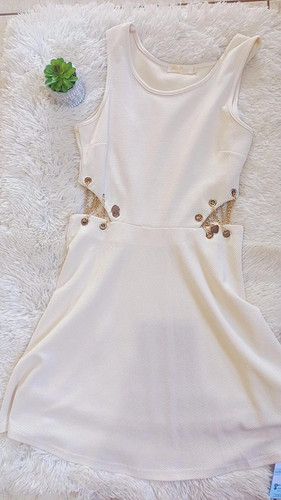 0301-02-24 / VESTIDO  BABADO  NUDE.jpg