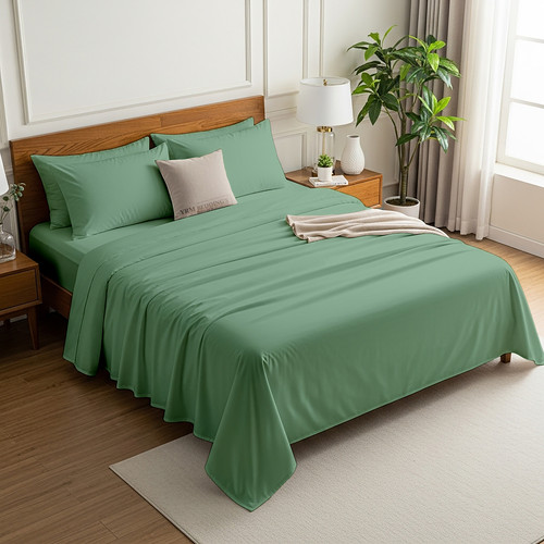 Emerald (6).jpg