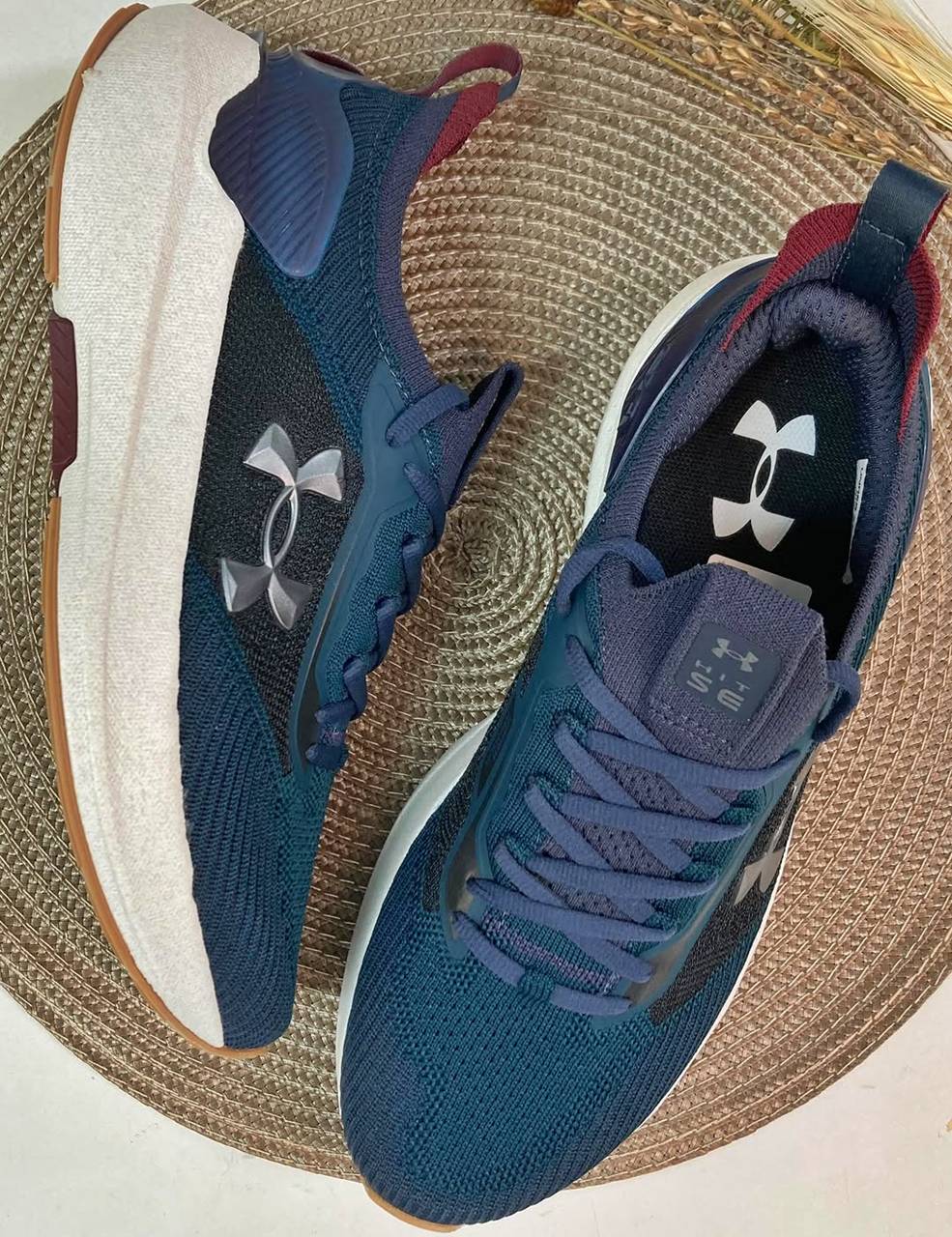 Tênis Under Armour Charged Hit Masculino Adultos