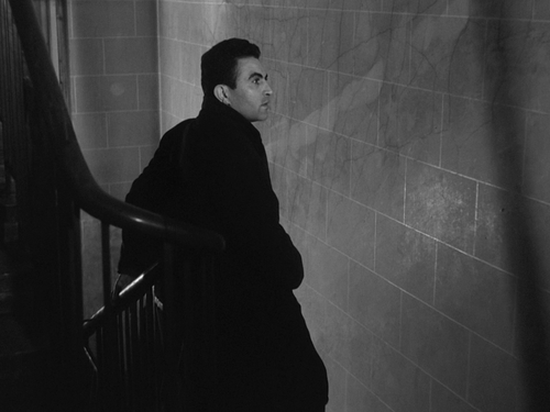 Usmiech.Zebiczny.1957.1080p.BluRay.x264 VOMiR.mkv 000026687.png