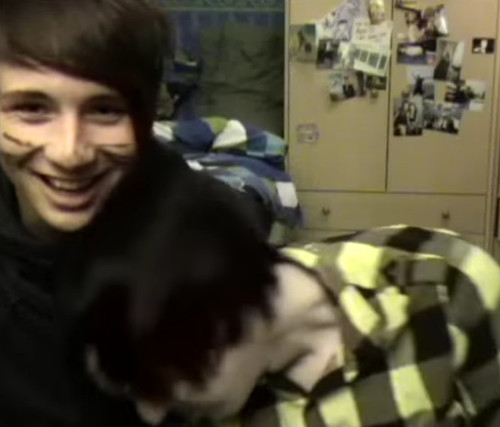 he leans into dan and dan leans into him why are they gay.jpg