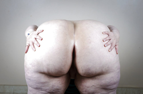 تجميعة ألبومات الشرموطة المربربه عزه بطيزها الكبيرة  FqlMUJ9.md