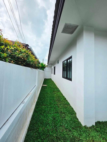 WhatsApp Image 2025 06 14 at 03.30.50 (2).jpg