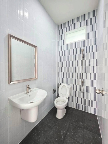 WhatsApp Image 2025 06 14 at 03.30.49 (1).jpg