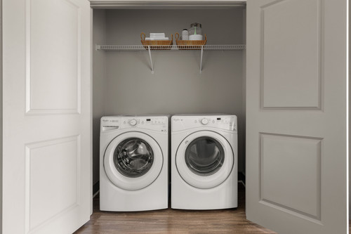 C243830 Venue At Lakewood Ranch UNIT 1313 Laundry 5 VS.jpg