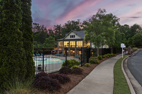 C231220 TheWillowsAshleyPark Dusk Path 01 03.jpg