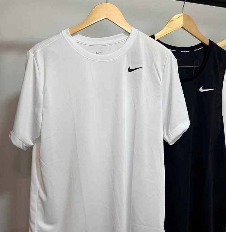 Camiseta Nike Manga Curta Dri-Fit Tee Legend – Masculina
