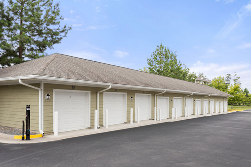 C244200 Colony At Centerpointe Available Garages 1