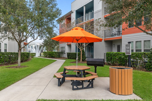 C243890 CrosstownWalk OverlookAtCrosstown Exterior5 1.jpg