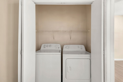 C195580 CreeksideVista 1B1B WD 02.jpg