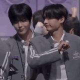 1754125567594.gif