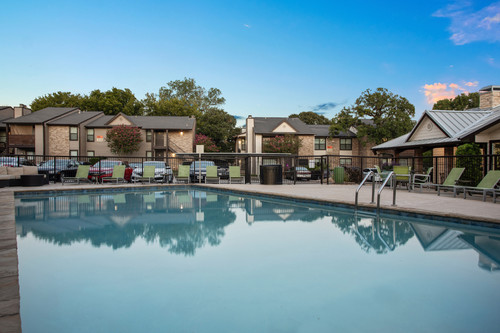 C242530 BristolGrapevine Twilight Pool 02.jpg