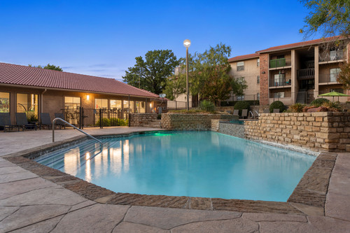 C242360 Calloway Twilight Pool3 02.jpg