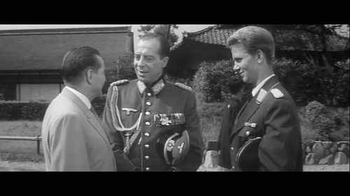 cap Qui êtes vous, Monsieur Sorge (1961) 00 08 33 02.png