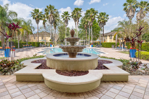 C24960 CitrusTower Pool1 02.jpg