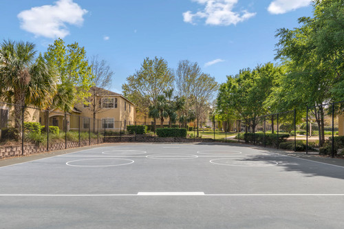 C24960 CitrusTower SportCourt 01.jpg